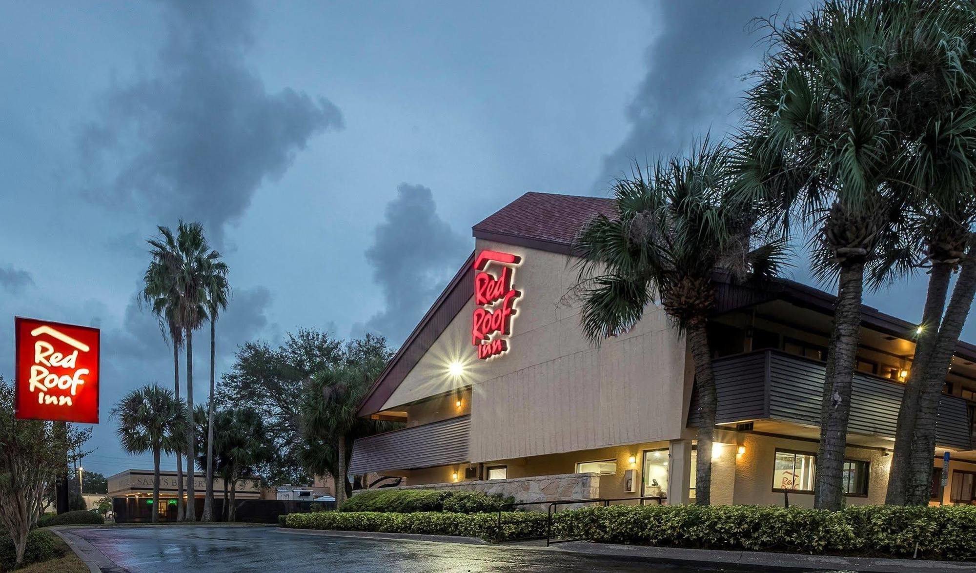Bay Inn On Busch Tampa Exterior photo